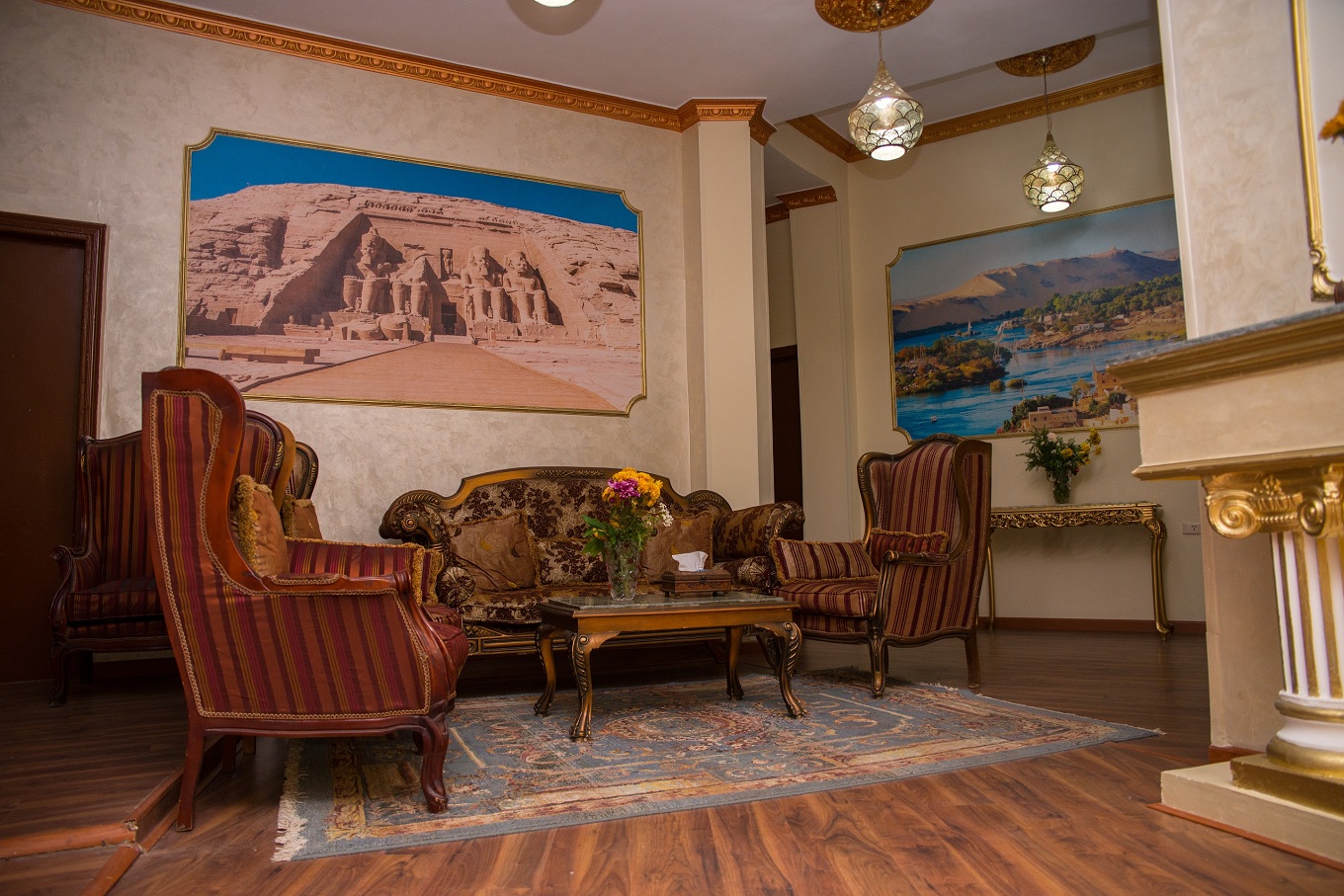 24 Hours Reception